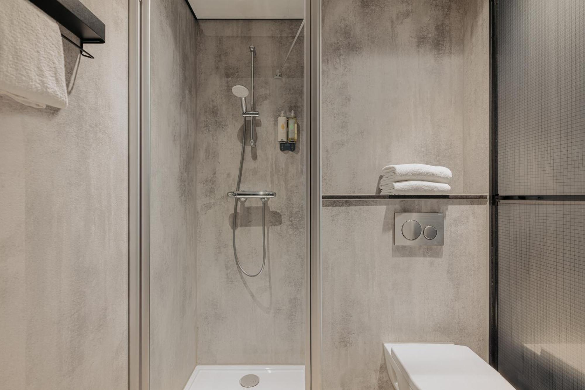 Leonardo Hotel Amsterdam Leidse Square 외부 사진